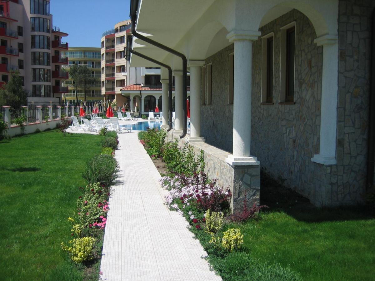 Chateau Del Mar Holiday Apartments Sunny Beach Exterior photo