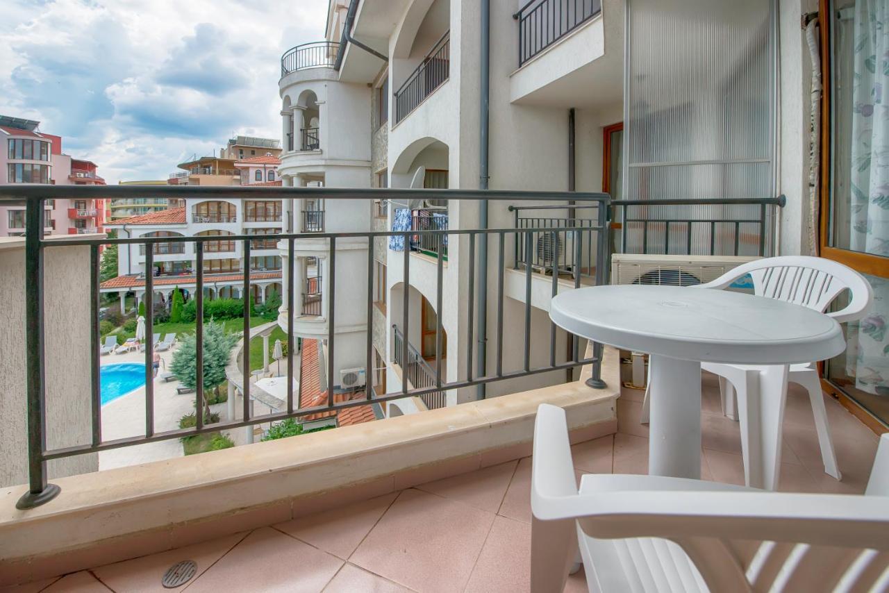 Chateau Del Mar Holiday Apartments Sunny Beach Exterior photo