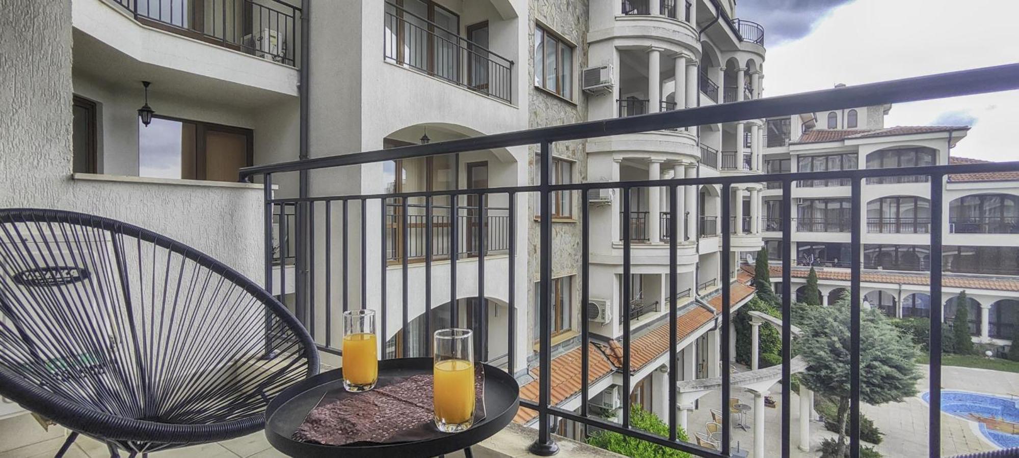 Chateau Del Mar Holiday Apartments Sunny Beach Exterior photo